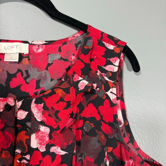 Ann Taylor LOFT Women's Red Floral Sleeveless Button Up Top - Size Small - Corp - Picture 2 of 7